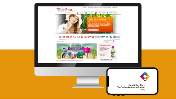 Collage mit Monitoren, die die Auszeichnung eines Online-Verbraucherportals zeigen